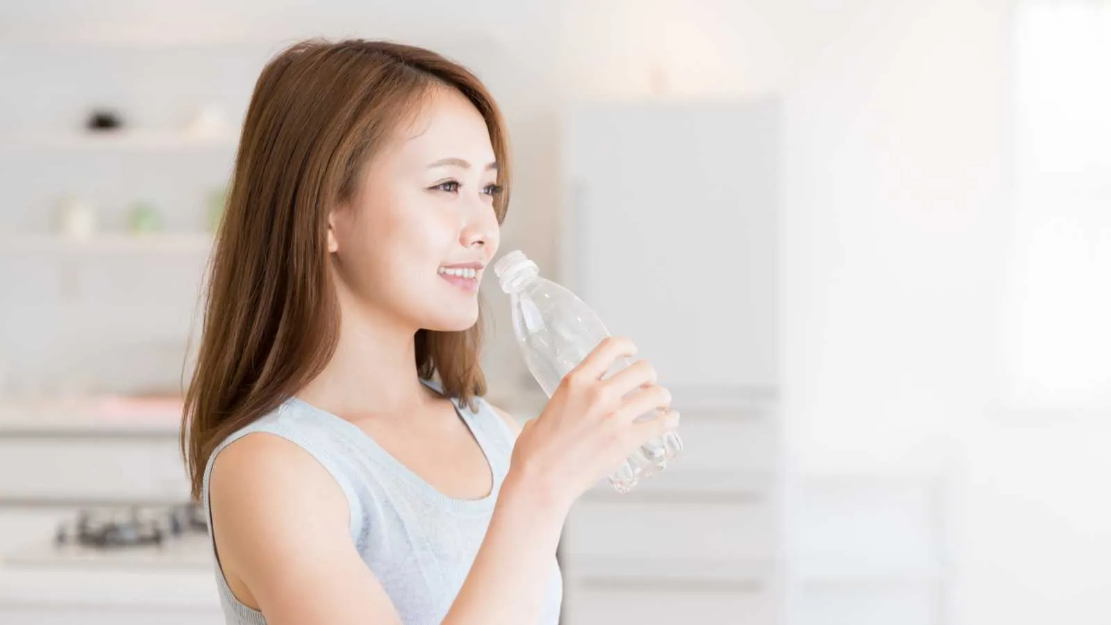 女性