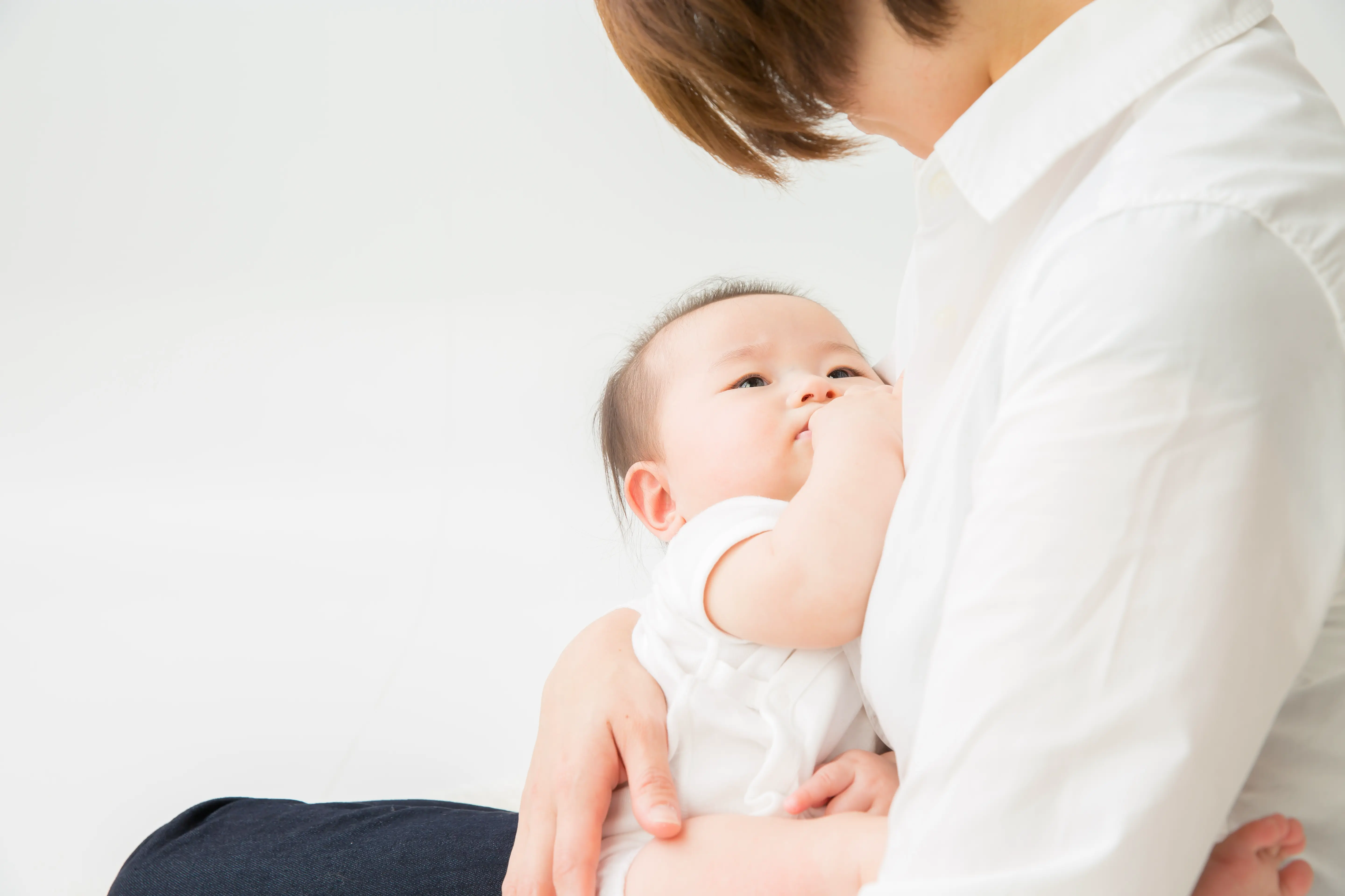 産後の歪みやぽっこりお腹に効くのは ピラティス?それともジム?
